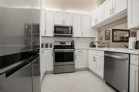 906 Republic Court Deerfield Beach FL 33442