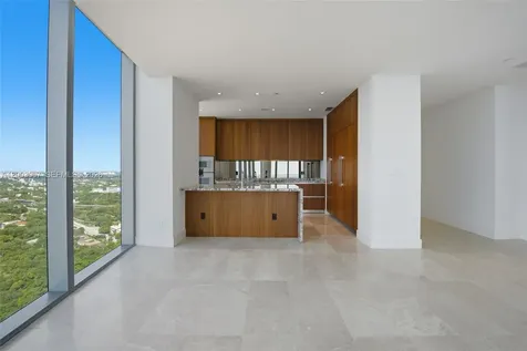 175 SE 25th Road Miami FL 33129