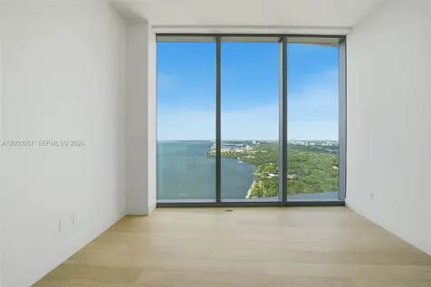 175 SE 25th Road Miami FL 33129