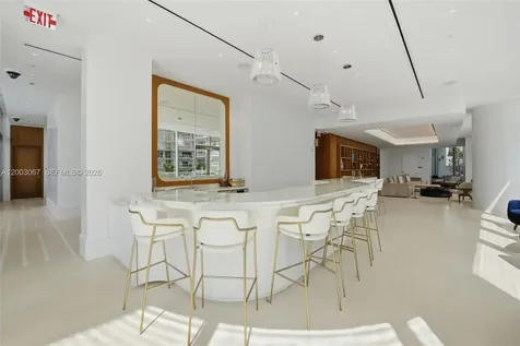 175 SE 25th Road Miami FL 33129