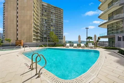 175 SE 25th Road Miami FL 33129