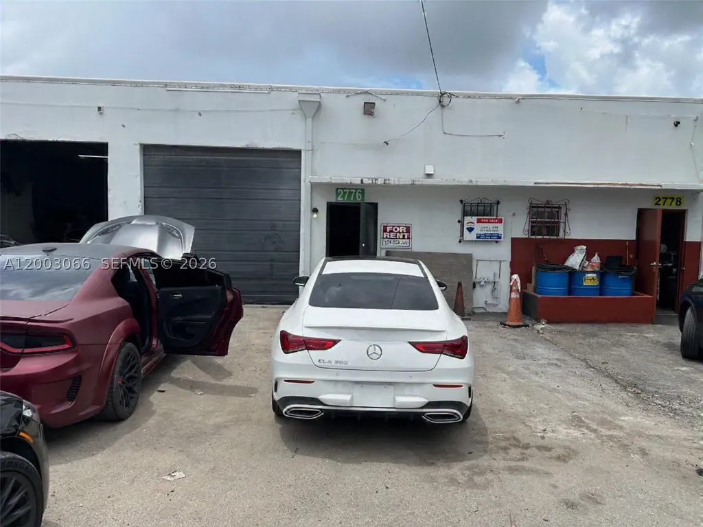2776 NW 21st Terrace Miami FL 33142