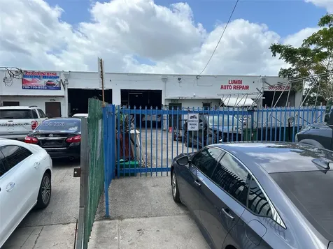 2776 NW 21st Terrace Miami FL 33142
