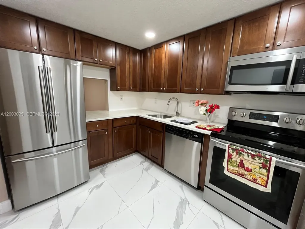 7900 S Colony Circle S Tamarac FL 33321