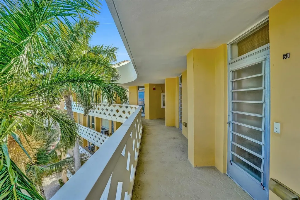 2400 NE 9th Street Fort Lauderdale FL 33304