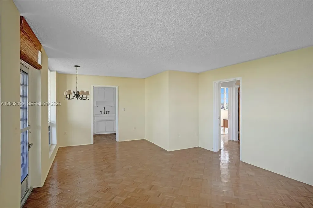 2400 NE 9th Street Fort Lauderdale FL 33304