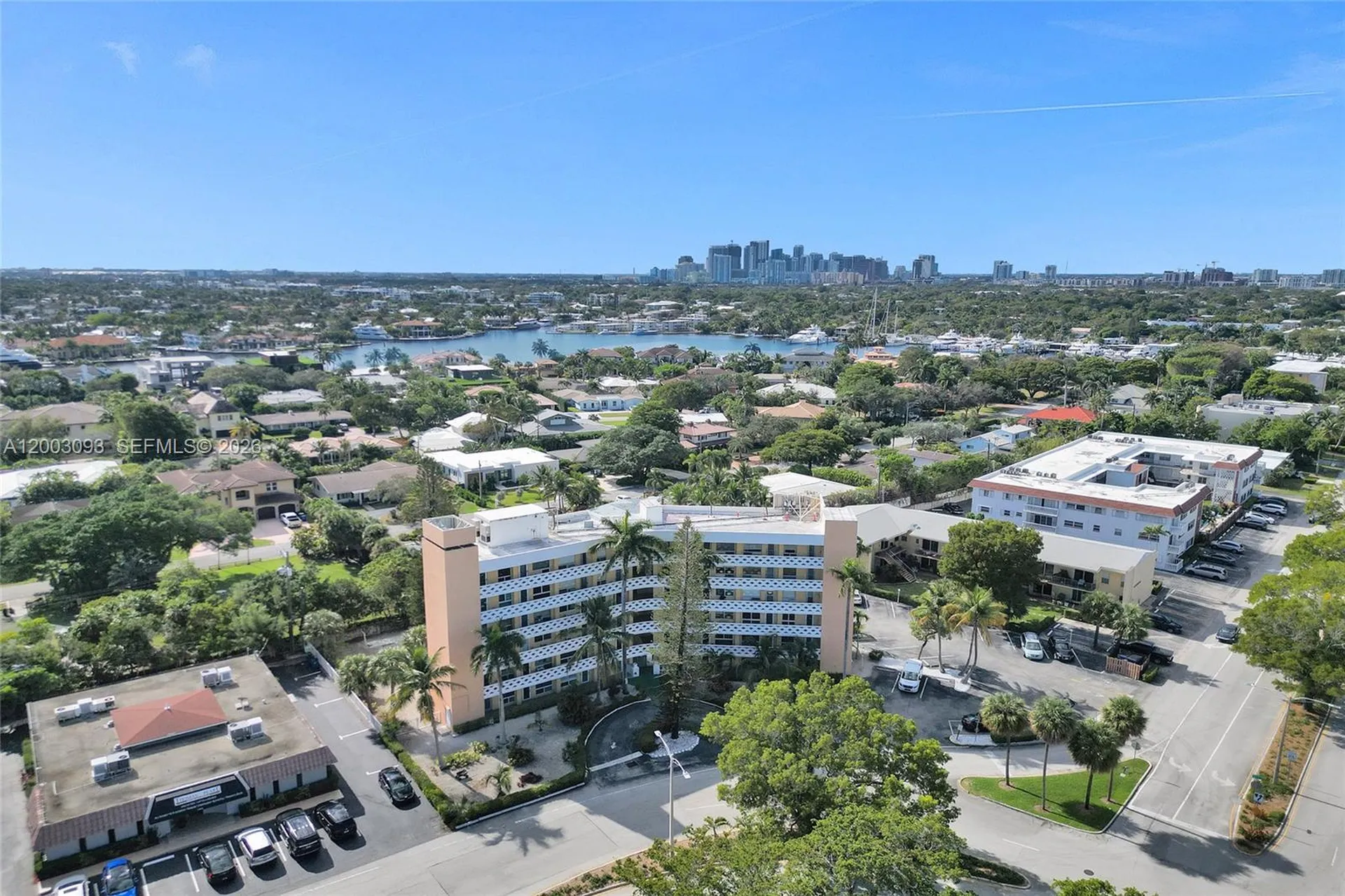 2400 NE 9th Street Fort Lauderdale FL 33304