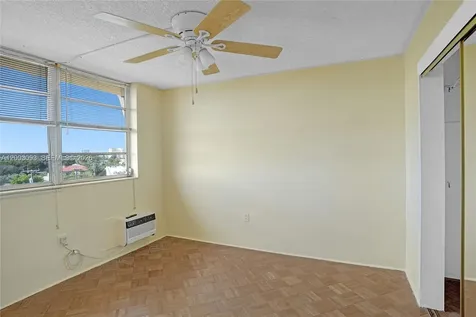 2400 NE 9th Street Fort Lauderdale FL 33304