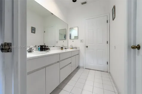 14762 SW 143rd Terrace Miami FL 33196