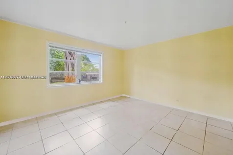 124 NE 19th Court Wilton Manors FL 33305