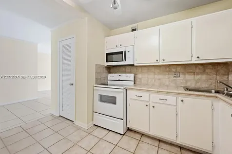 124 NE 19th Court Wilton Manors FL 33305