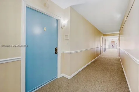 124 NE 19th Court Wilton Manors FL 33305