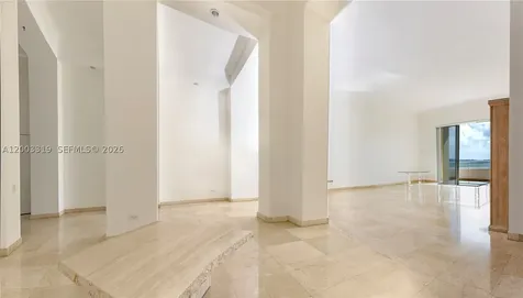 808 Brickell Key Drive Miami FL 33131