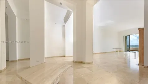 808 Brickell Key Drive Miami FL 33131