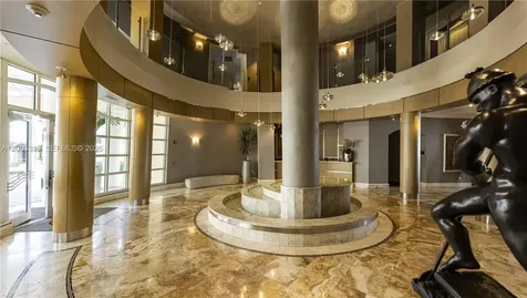 808 Brickell Key Drive Miami FL 33131