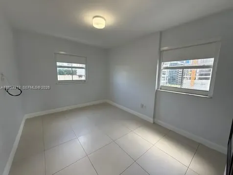 185 SE 14th Terrace Miami FL 33131