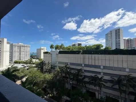 185 SE 14th Terrace Miami FL 33131
