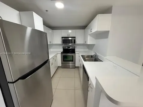 185 SE 14th Terrace Miami FL 33131