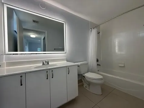 185 SE 14th Terrace Miami FL 33131