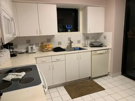 3300 NE 191st Street Aventura FL 33180