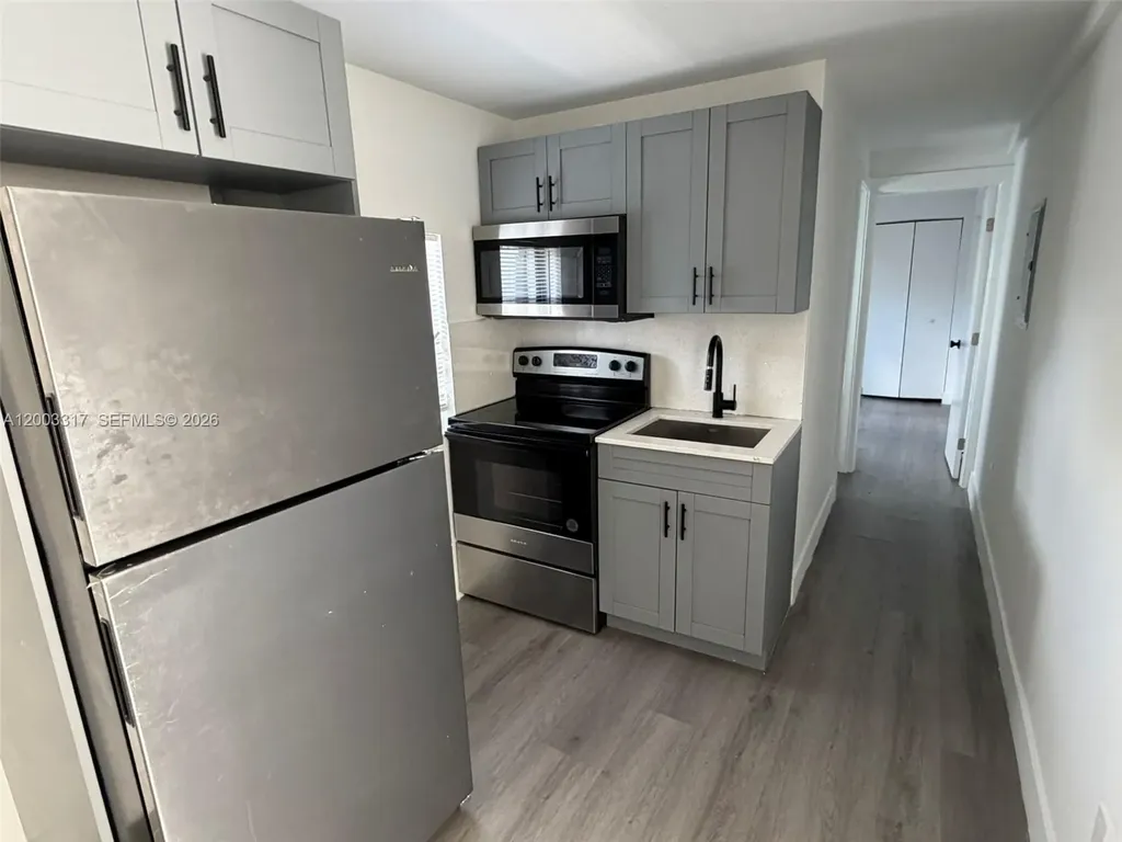 628 SW 21st Avenue Miami FL 33135