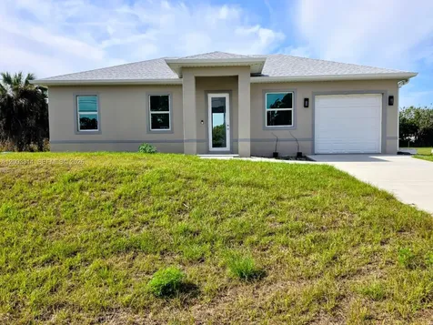 402 Harrison Drive Lehigh Acres FL 33936