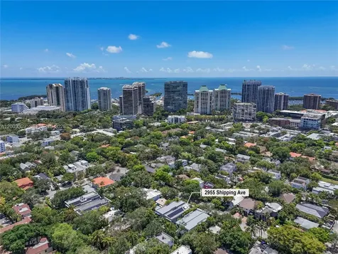 2955 Shipping Avenue Miami FL 33133