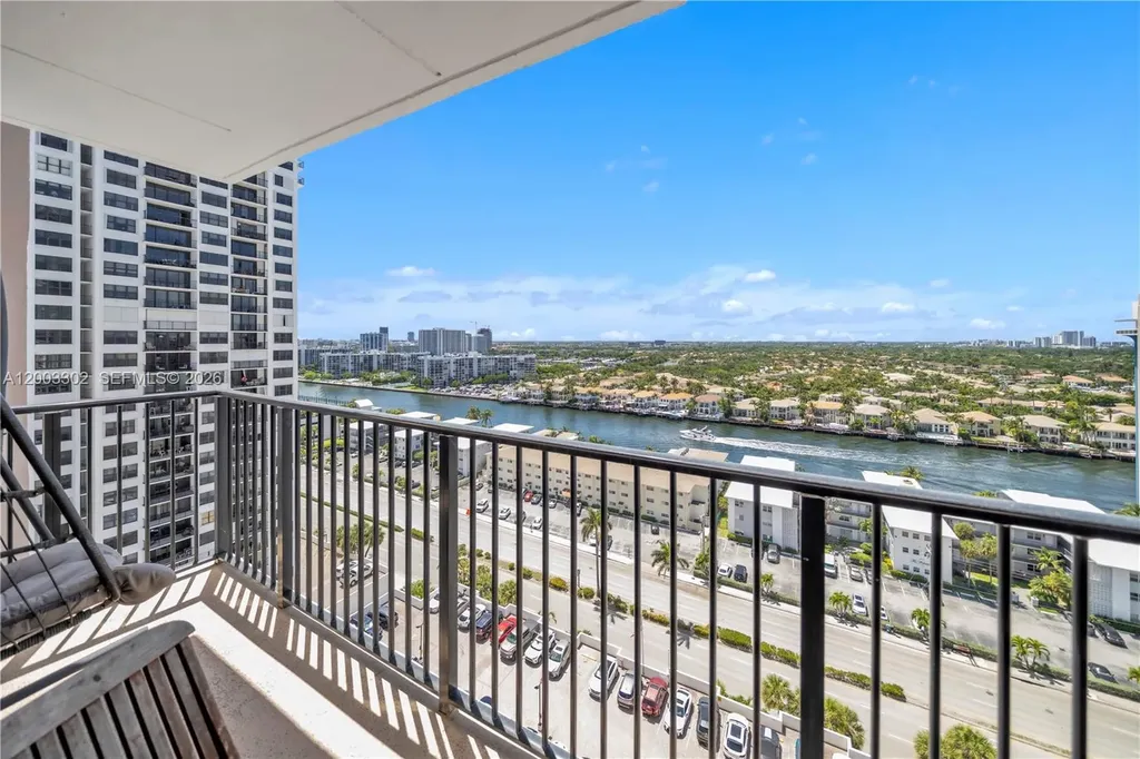 2201 S Ocean Drive Hollywood FL 33019