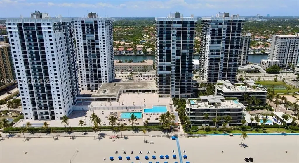 2201 S Ocean Drive Hollywood FL 33019