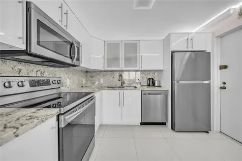 2201 S Ocean Drive Hollywood FL 33019