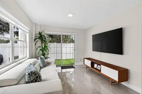 31 E Bentwater Circle Boynton Beach FL 33426