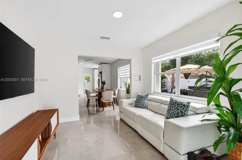 31 E Bentwater Circle Boynton Beach FL 33426