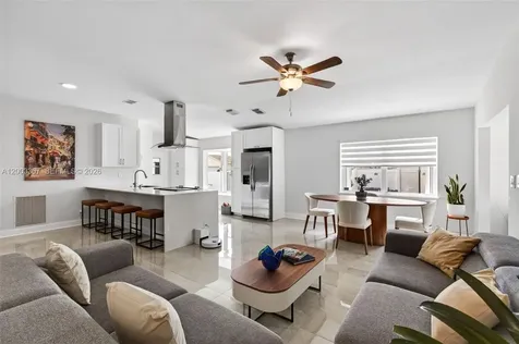 31 E Bentwater Circle Boynton Beach FL 33426
