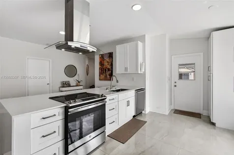 31 E Bentwater Circle Boynton Beach FL 33426