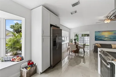 31 E Bentwater Circle Boynton Beach FL 33426