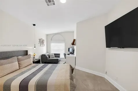 31 E Bentwater Circle Boynton Beach FL 33426