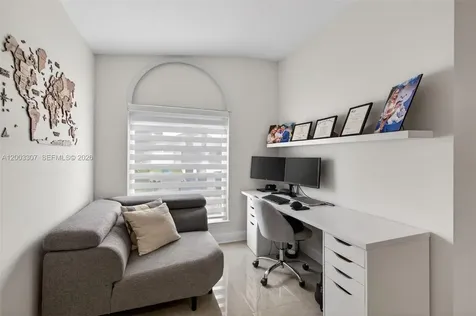 31 E Bentwater Circle Boynton Beach FL 33426