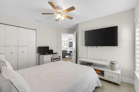 31 E Bentwater Circle Boynton Beach FL 33426
