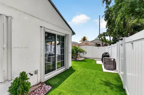 31 E Bentwater Circle Boynton Beach FL 33426