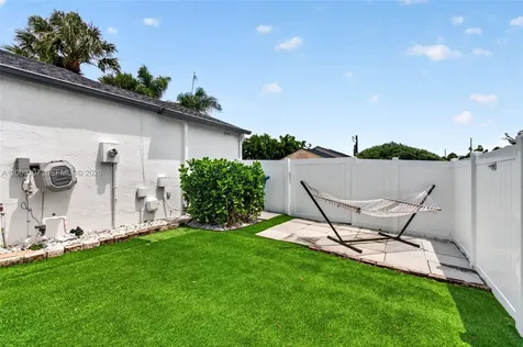 31 E Bentwater Circle Boynton Beach FL 33426
