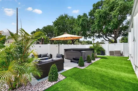 31 E Bentwater Circle Boynton Beach FL 33426