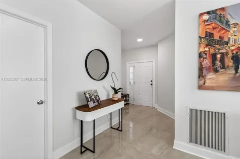 31 E Bentwater Circle Boynton Beach FL 33426
