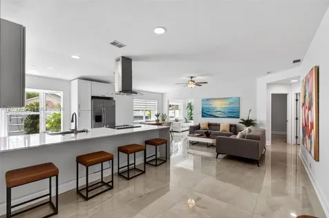 31 E Bentwater Circle Boynton Beach FL 33426