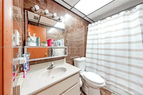 175 E 45th Street Hialeah FL 33013
