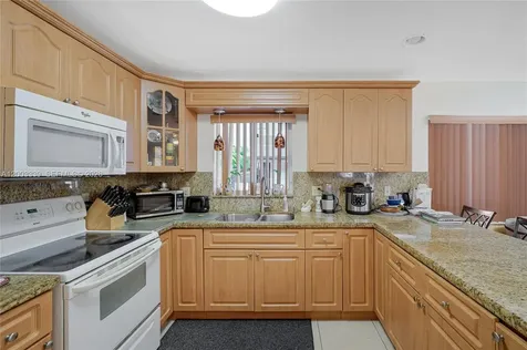 175 E 45th Street Hialeah FL 33013