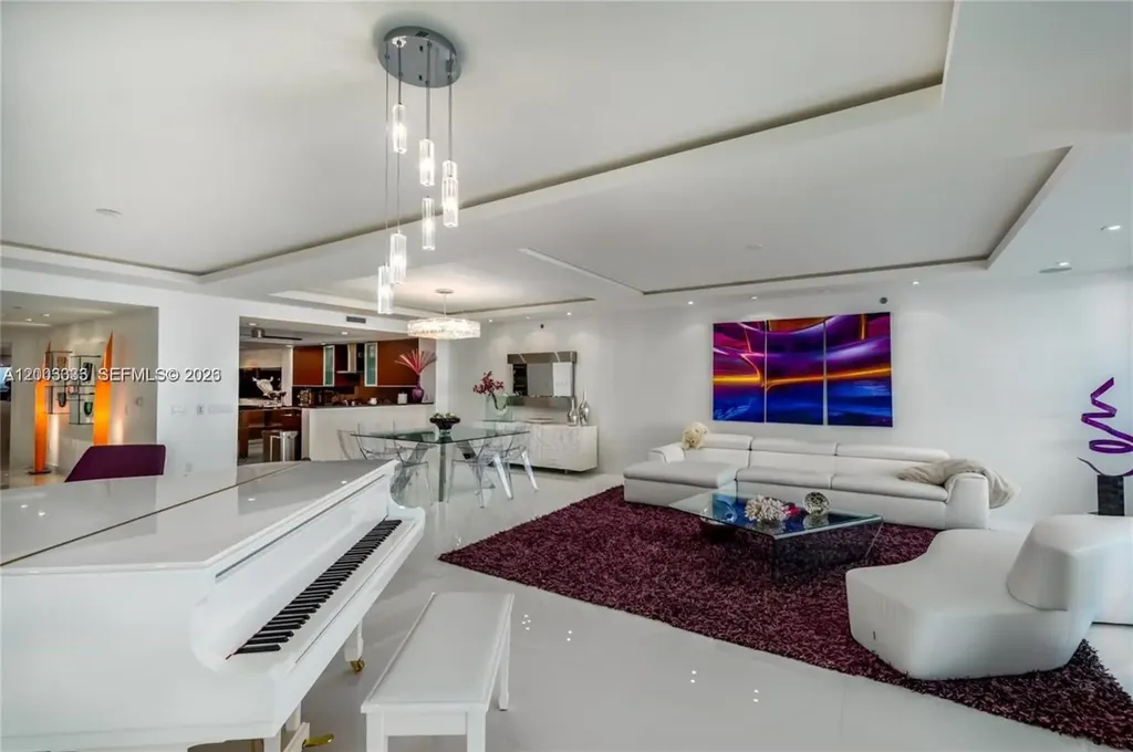 2711 S Ocean Drive Hollywood FL 33019