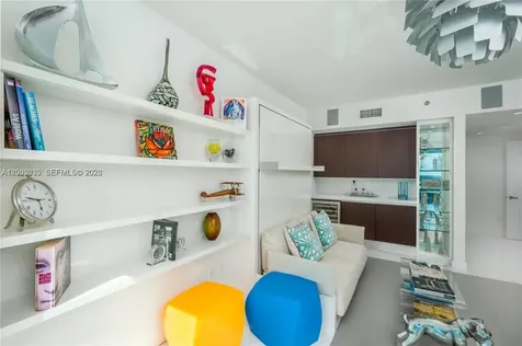 2711 S Ocean Drive Hollywood FL 33019