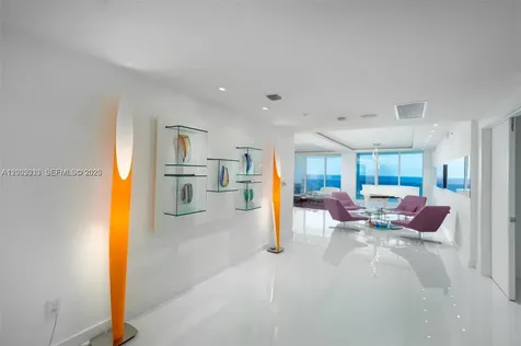 2711 S Ocean Drive Hollywood FL 33019