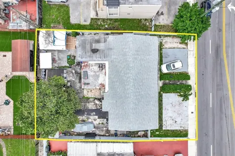 2650 W 8th Avenue Hialeah FL 33010