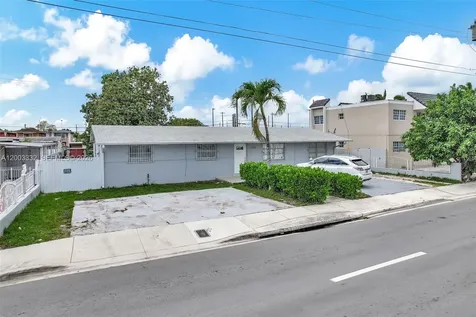 2650 W 8th Avenue Hialeah FL 33010